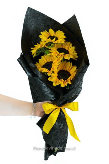 Ramo con 5 Girasoles a domicilio en Viña del Mar